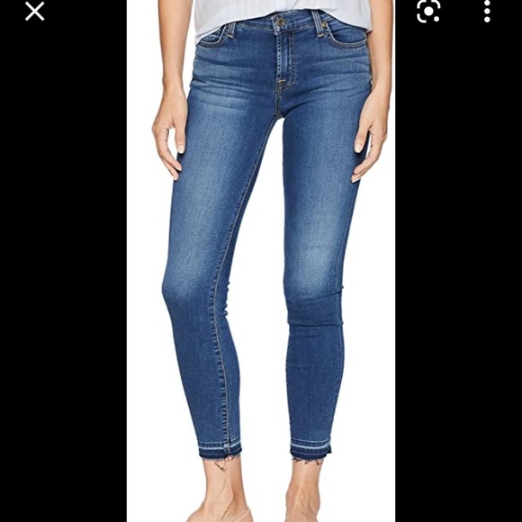 7 For All Mankind Denim - 7FAM the DISTRESSED ankle skinny!